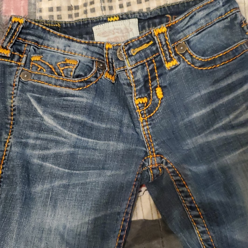Jeans